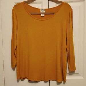 Late August womans 3/4 sleeve blouse, large